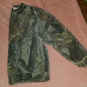 Outfitters Ridge Boys camo sweatshirt